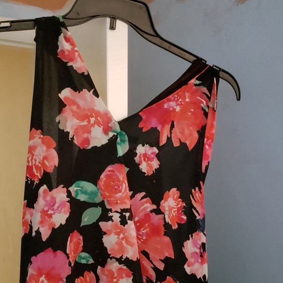 Top - Picture 4 of 4